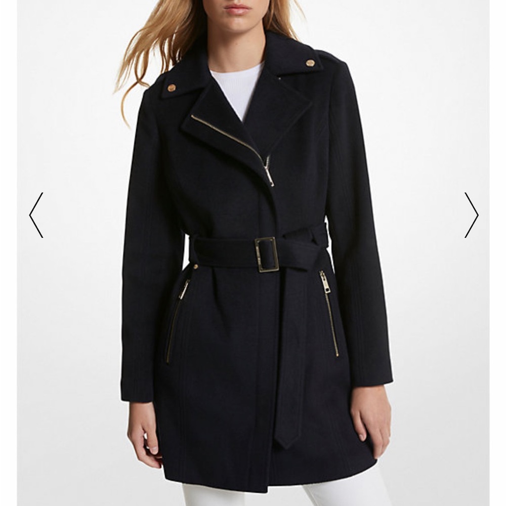 MICHAEL KORS New wool blended fitted coat.